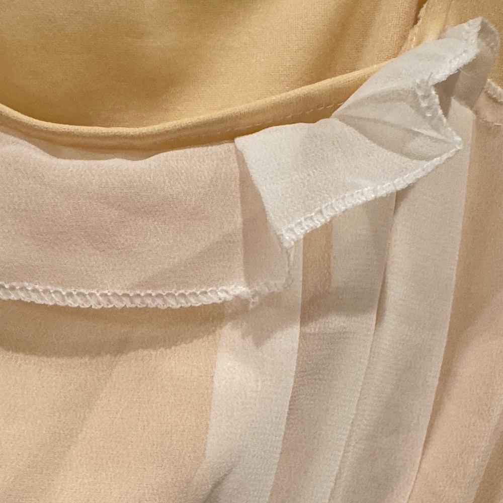 Chic Yellow Midi Dress with Smocked Waist - Picture 3 of 7